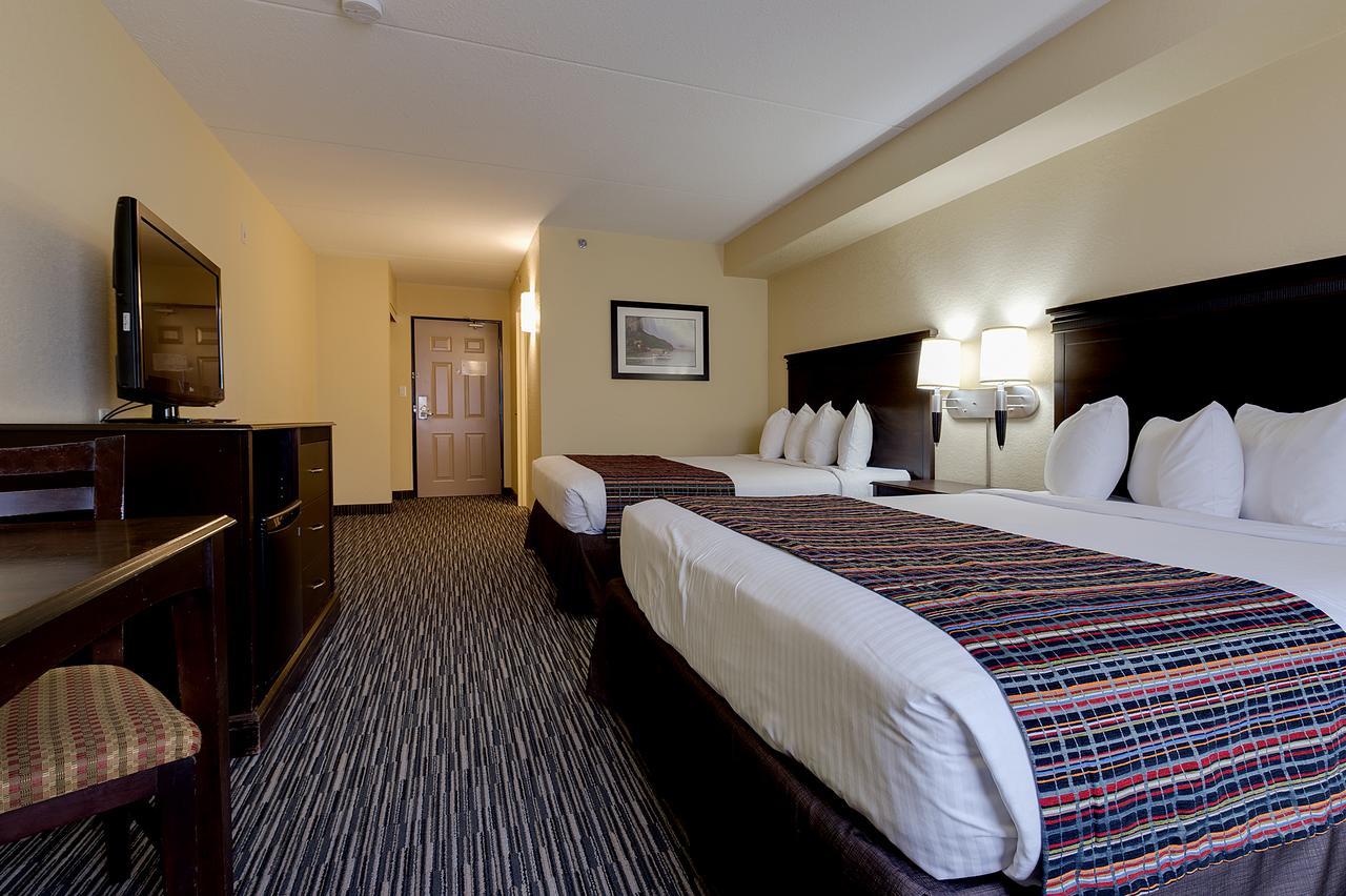 Country & By Radisson, Falls, On Hotel 3*